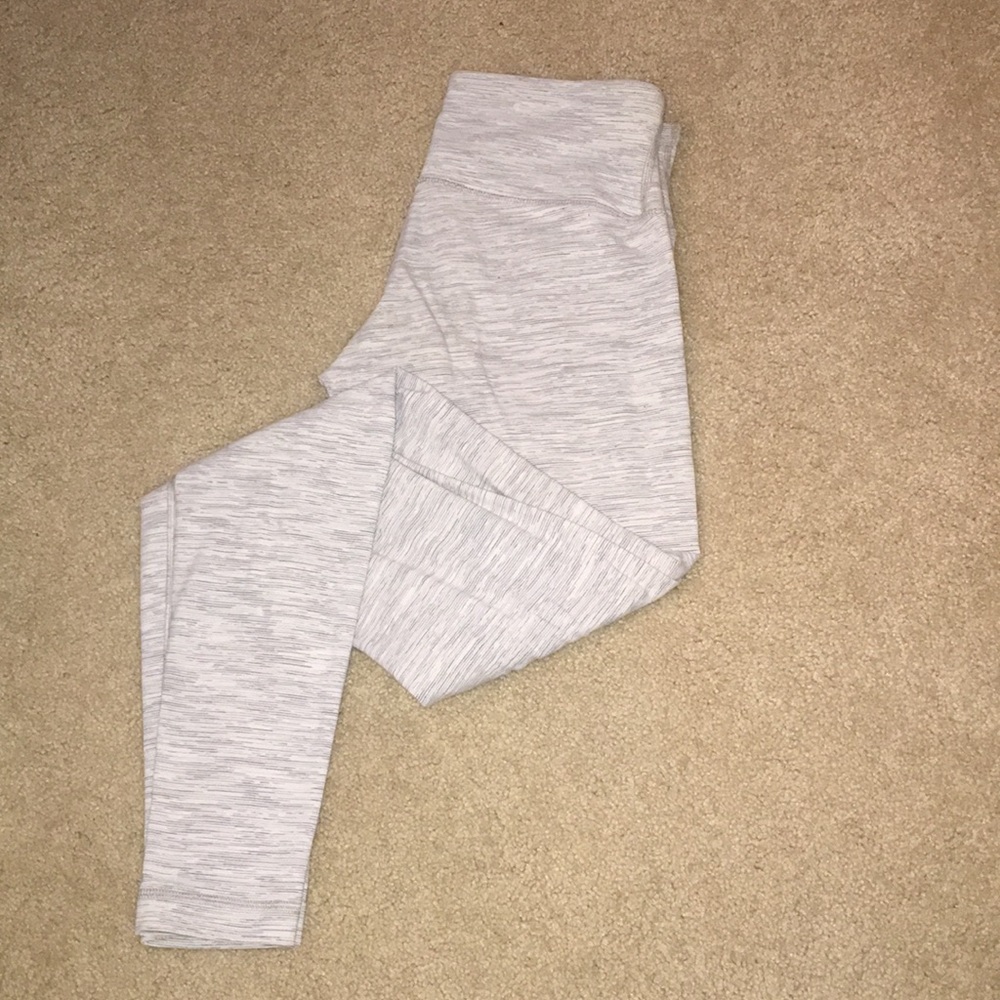 Lululemon wonder under leggings sz 6, barely worn